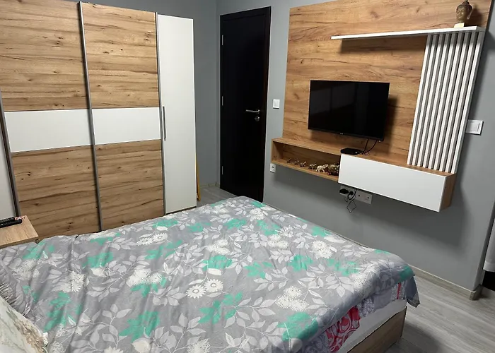 Vanilla Ice Apartment