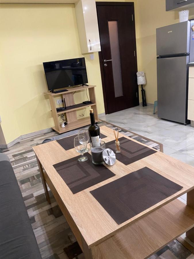 Apartment Vanilla Ice